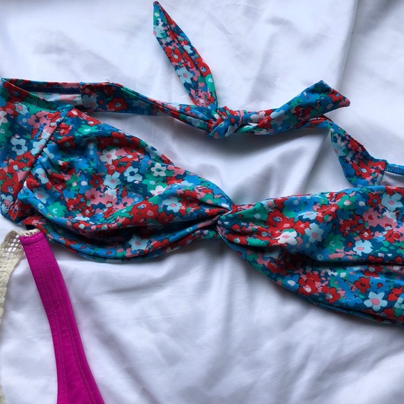 Swim top Bundle - Picture 2 of 8